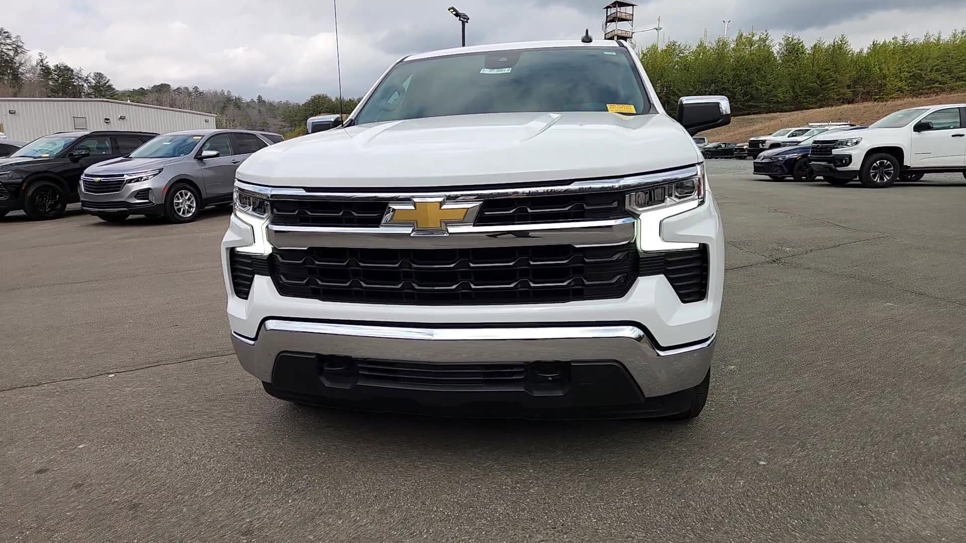 Used 2025 Chevrolet Silverado 1500 LT image 17