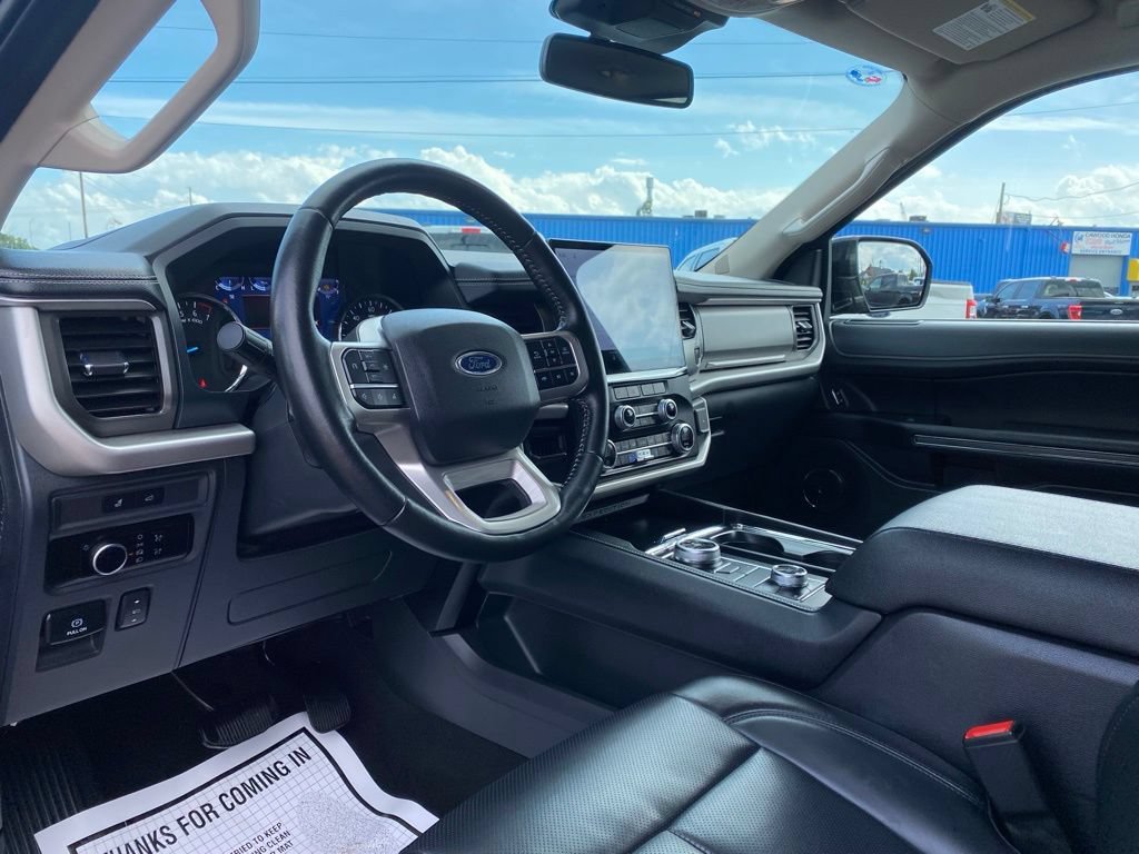 Used 2024 Ford Expedition XLT AWD/4WD image 10