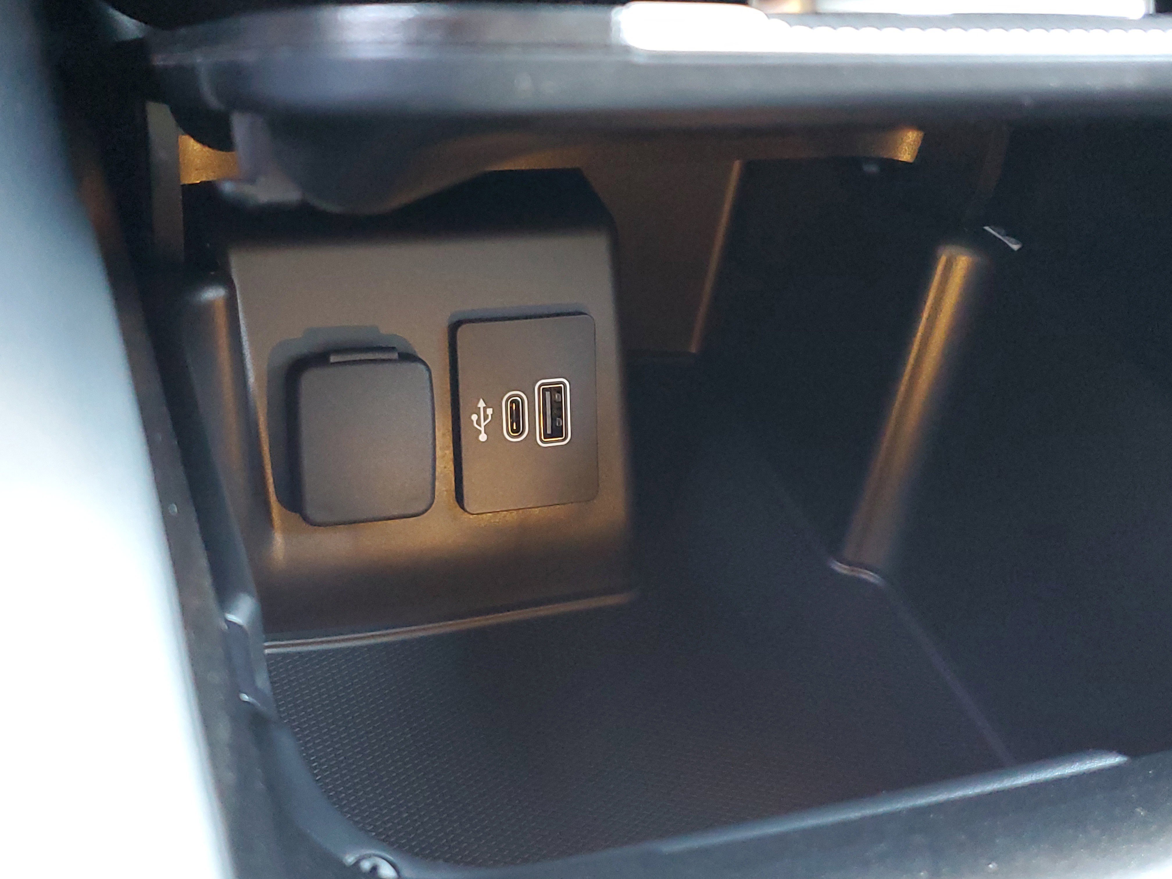 New 2025 Ford Explorer ST-Line w/ Premium Package image 29