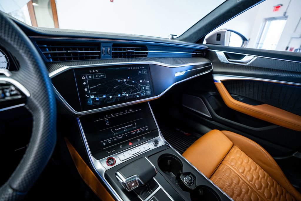 Used 2024 Audi RS 6 performance image 45