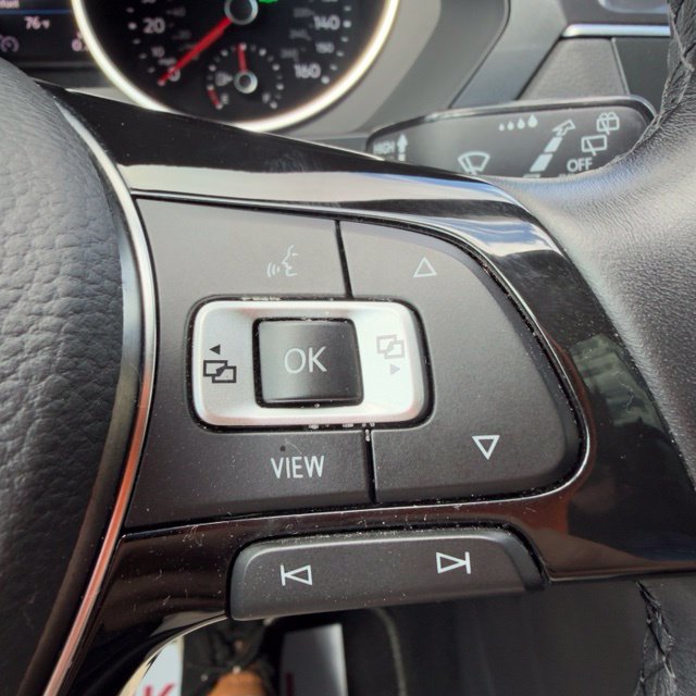 Used 2019 Volkswagen Tiguan SE w/ Panoramic Sunroof Package AWD/4WD image 27