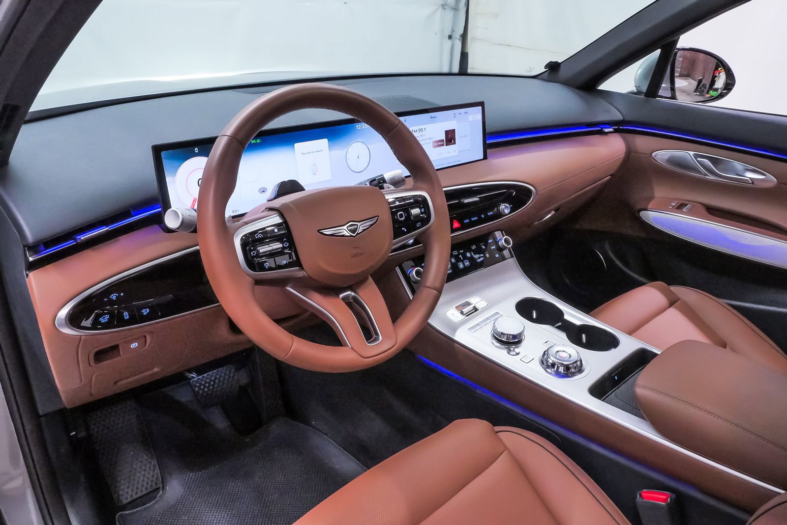 Certified 2026 Genesis GV70 2.5T Advanced image 2