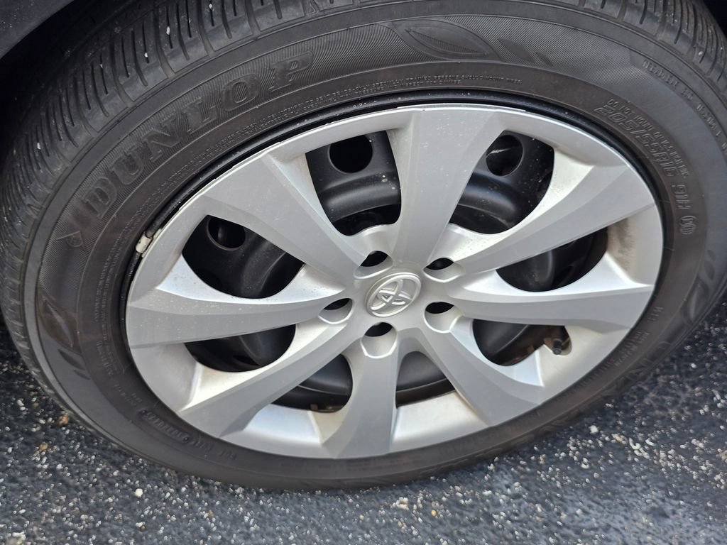 Certified 2025 Toyota Corolla LE FWD image 24