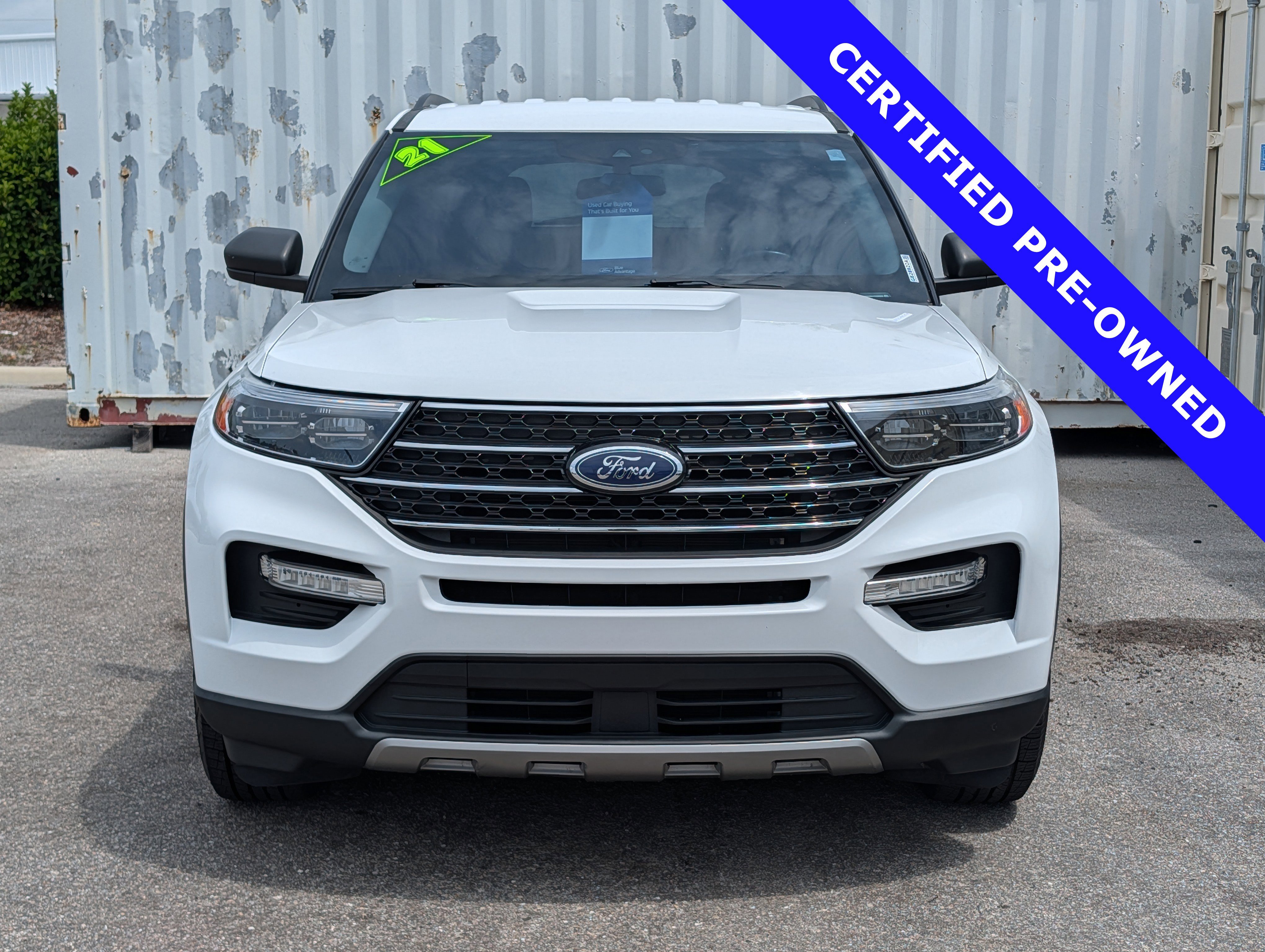 Certified 2021 Ford Explorer XLT w/ Equipment Group 202A AWD/4WD image 8