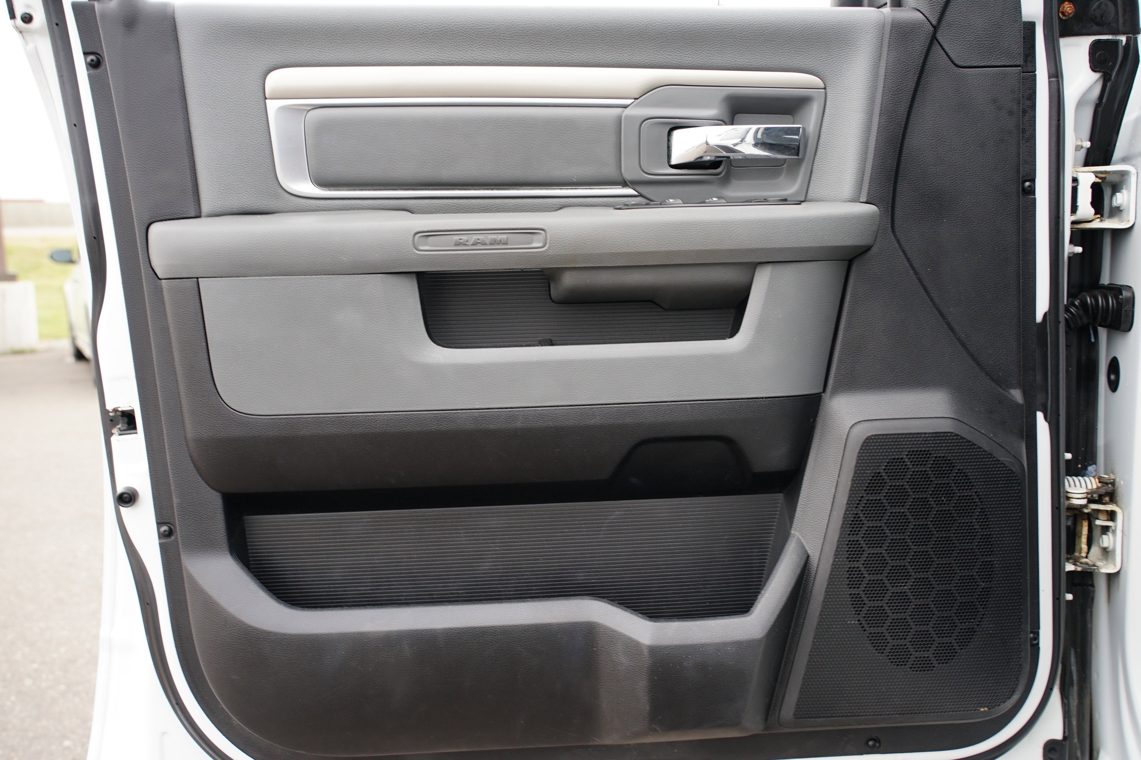 Used 2016 RAM 2500 SLT w/ Protection Group image 14