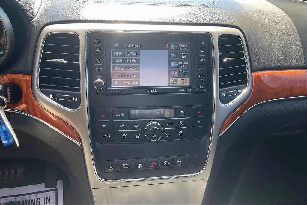 Used 2012 Jeep Grand Cherokee Overland AWD/4WD image 17