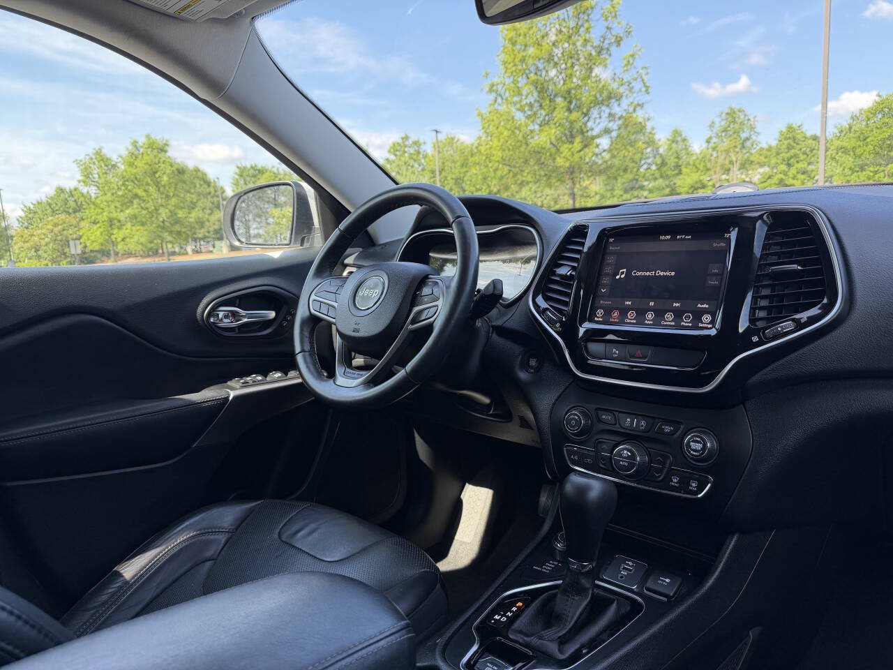 Used 2019 Jeep Cherokee Limited AWD/4WD image 19
