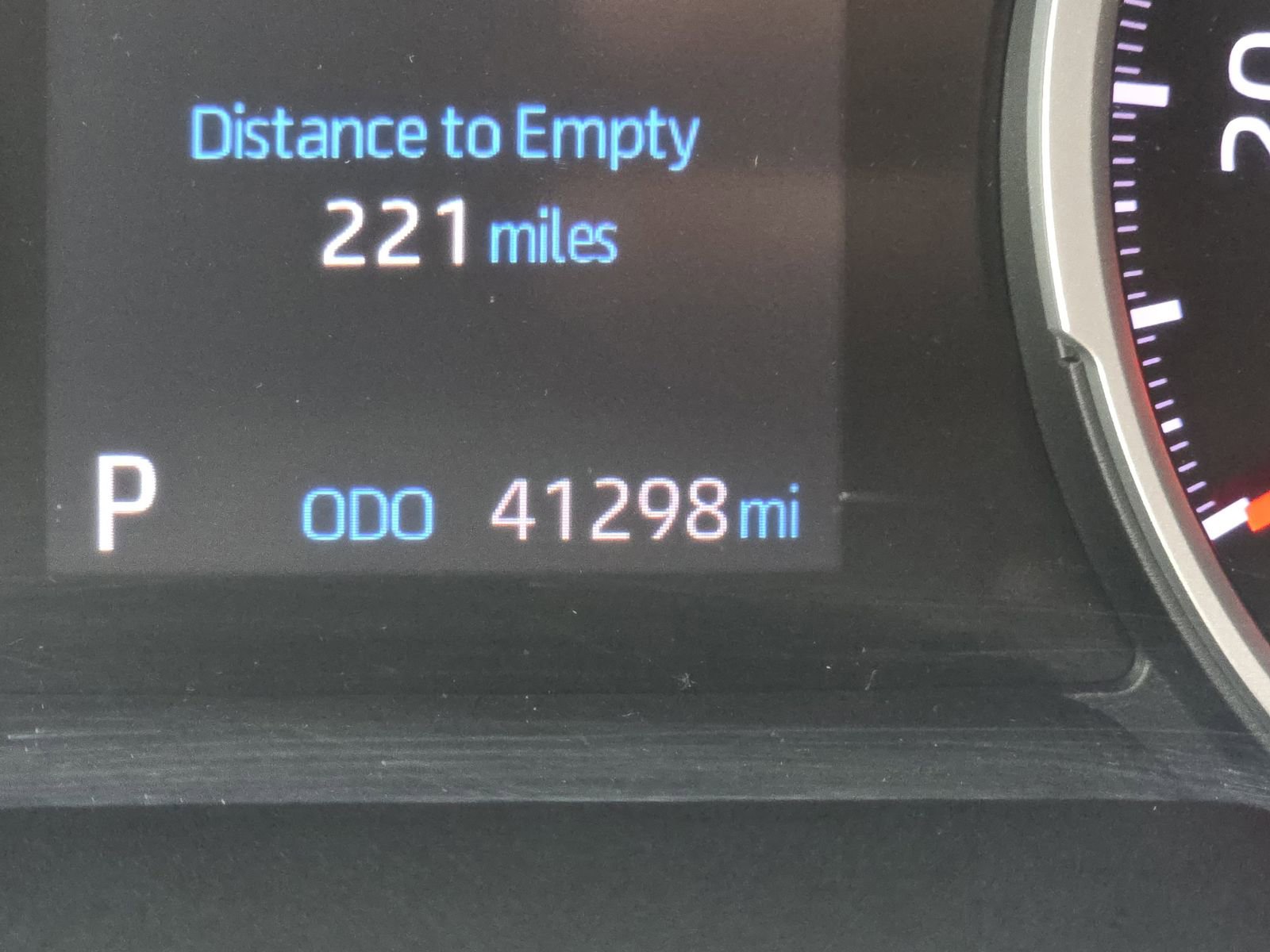 Used 2019 Toyota RAV4 LE image 28