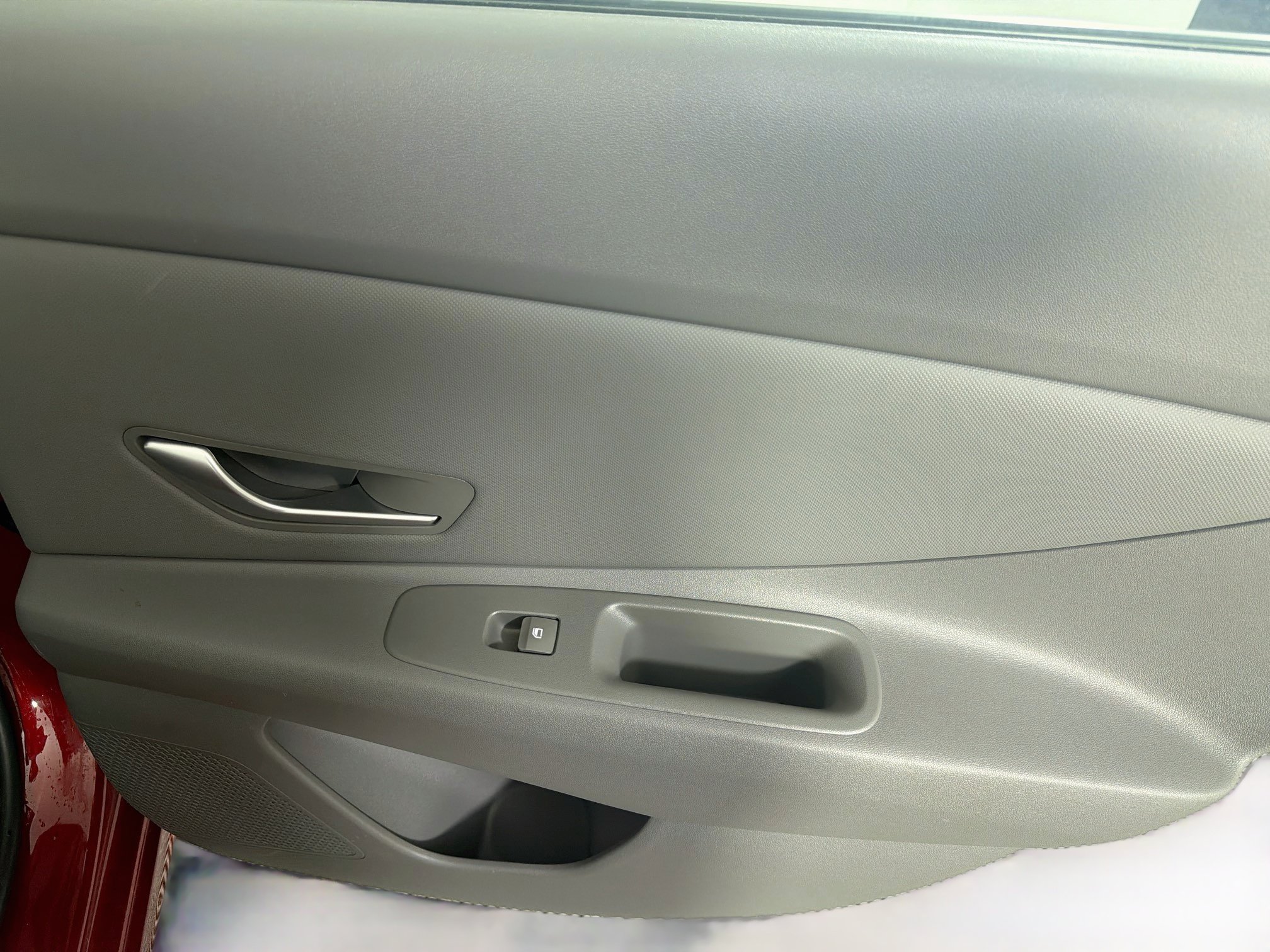 Used 2025 Hyundai Elantra SEL FWD image 30