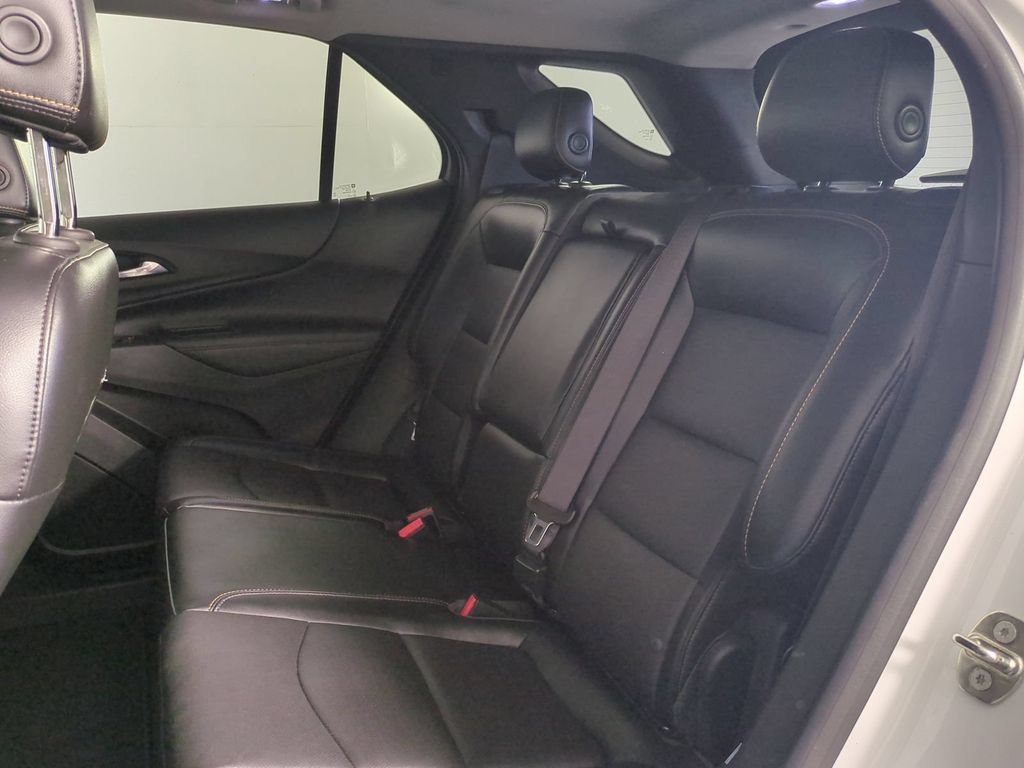 Used 2018 Chevrolet Equinox Premier FWD image 16