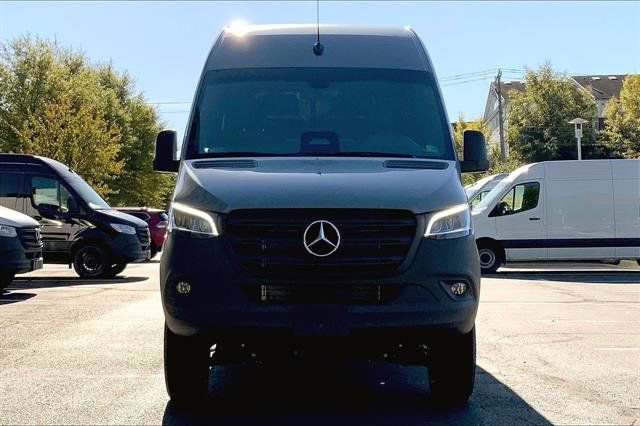 New 2025 Mercedes-Benz Sprinter 2500 image 3