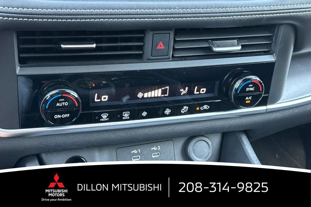 Used 2025 Nissan Rogue SV AWD/4WD image 23