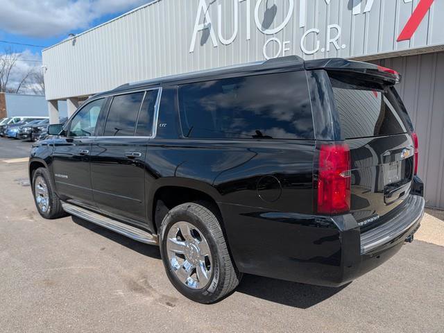 Used 2015 Chevrolet Suburban LTZ image 2