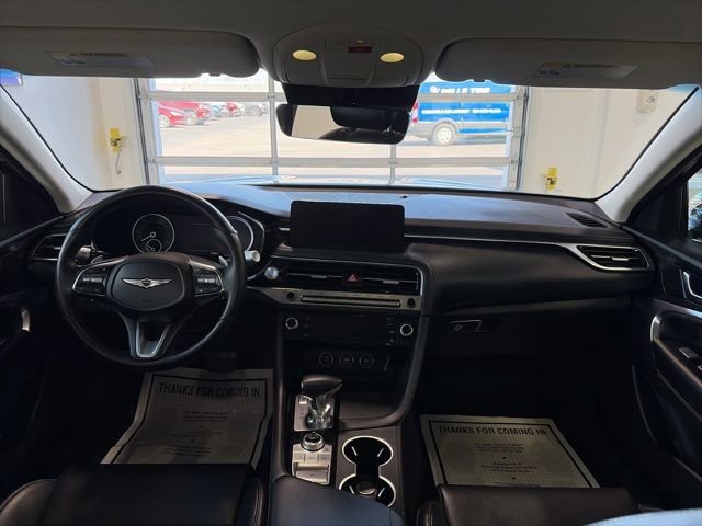Used 2025 Genesis G70 2.5T image 12