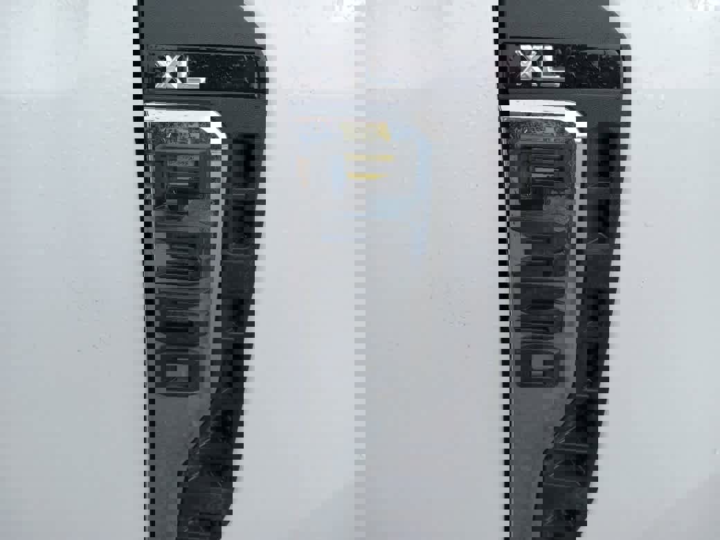 Used 2023 Ford F350 XL w/ Snow Plow Prep Package image 9