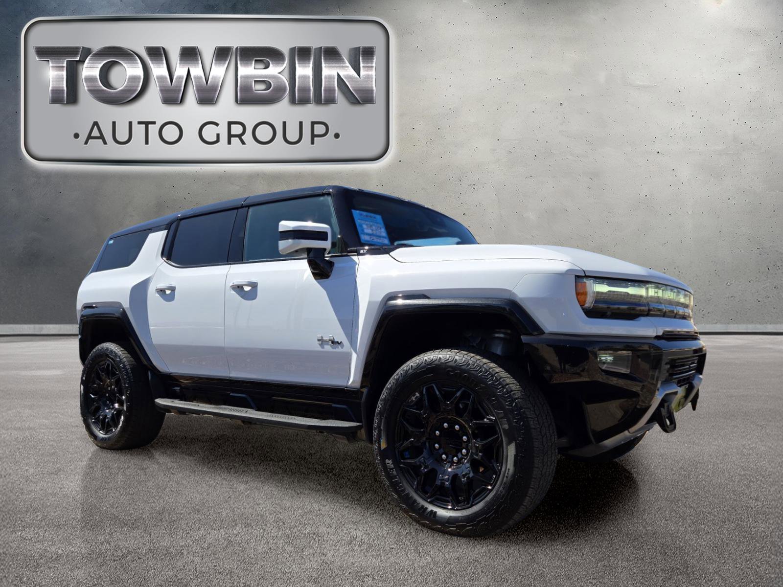 Used 2025 GMC Hummer EV 2X AWD/4WD image 2