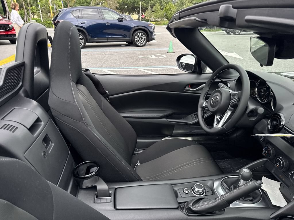 New 2026 MAZDA MX-5 Miata Sport w/ Interior Package RWD image 15