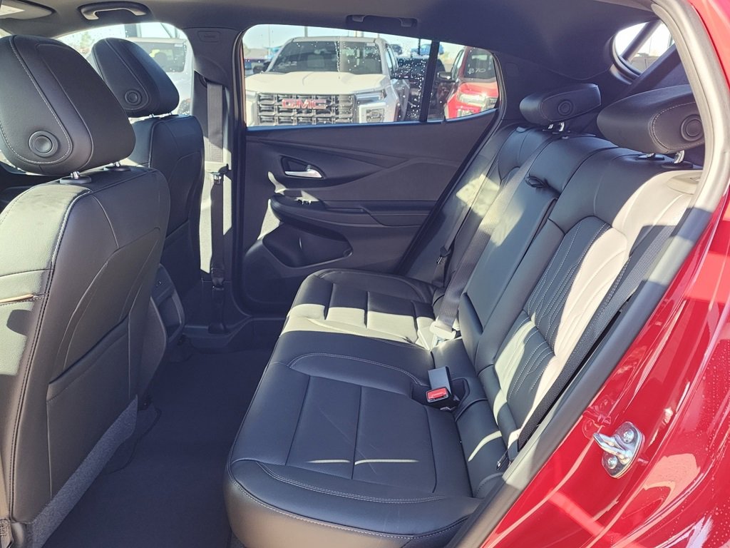 New 2026 Buick Envista Avenir image 40