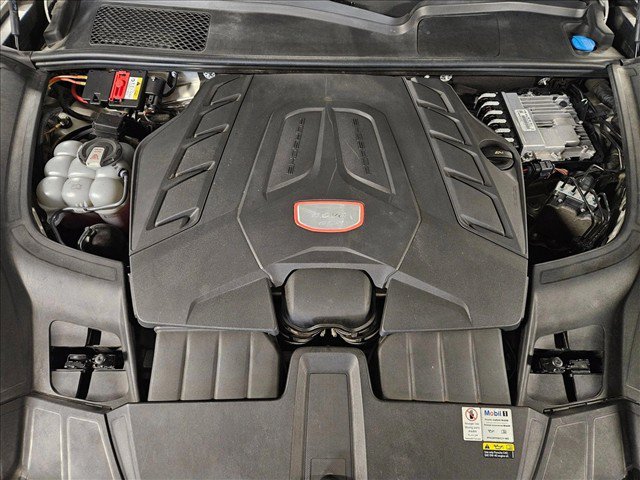 Used 2022 Porsche Cayenne GTS AWD/4WD image 22