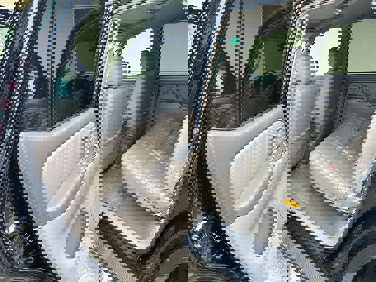 Used 2005 Toyota Sequoia Limited image 18