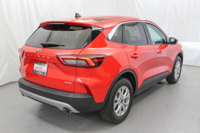 Used 2024 Ford Escape Active AWD/4WD image 11