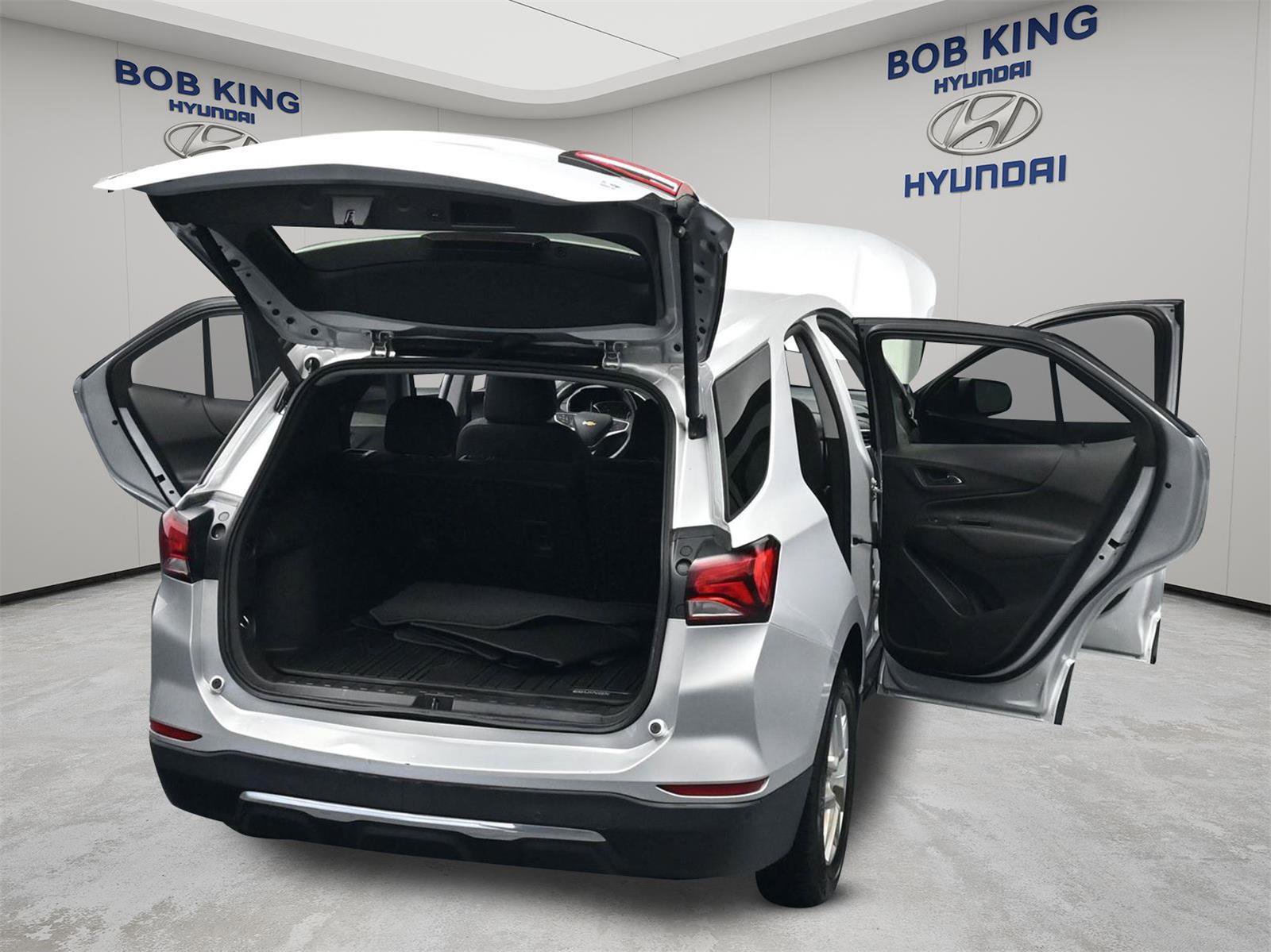 Used 2022 Chevrolet Equinox LT image 29