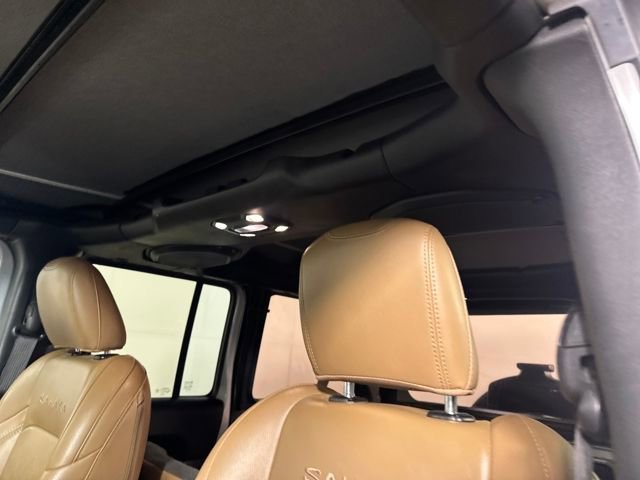 Used 2022 Jeep Wrangler Unlimited Sahara image 12