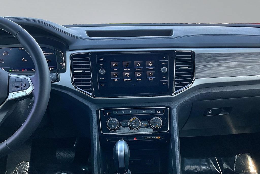 Used 2023 Volkswagen Atlas Cross Sport SE AWD/4WD image 9