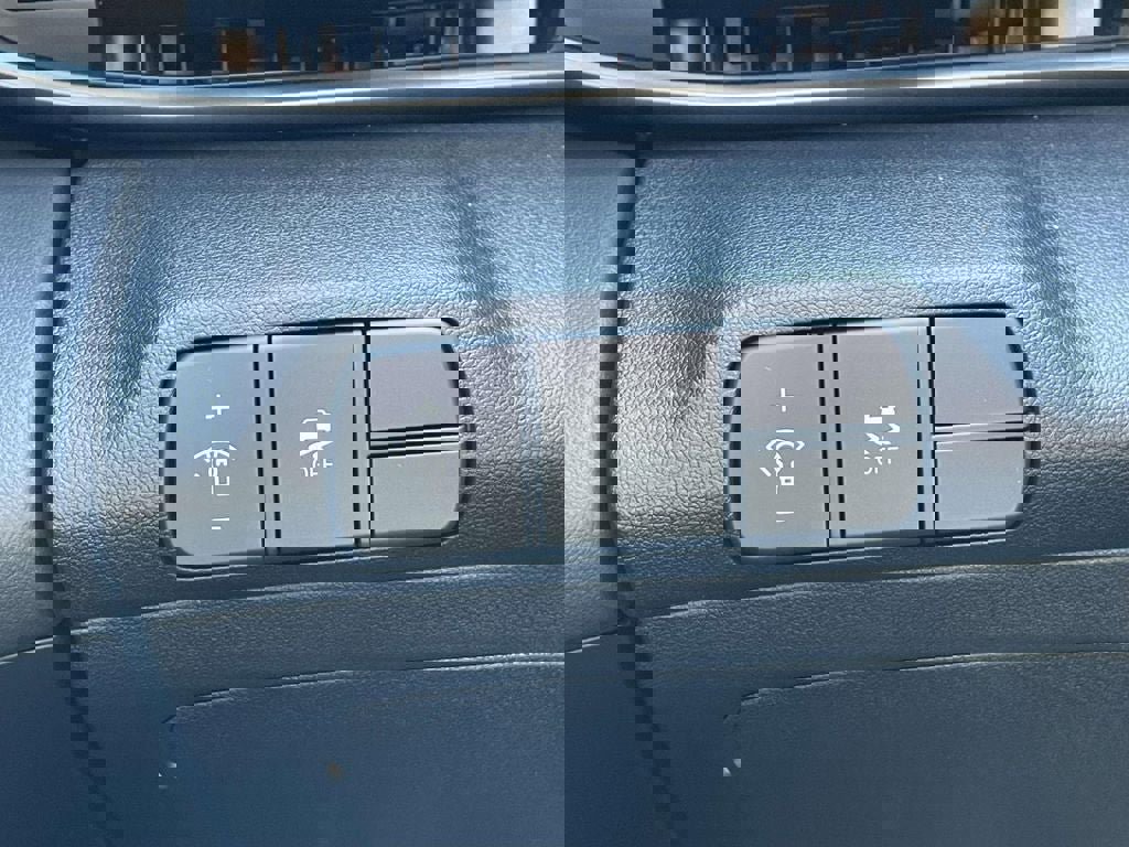 New 2026 Hyundai Elantra Sport image 17