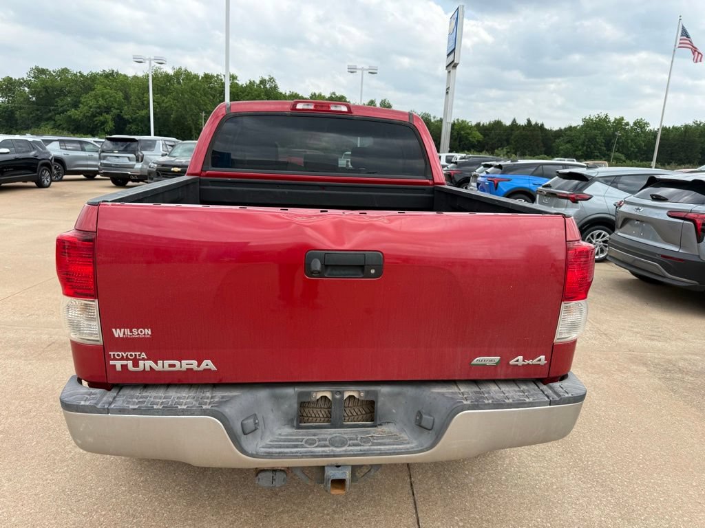 Used 2013 Toyota Tundra 4x4 CrewMax w/ SR5 Pkg image 4