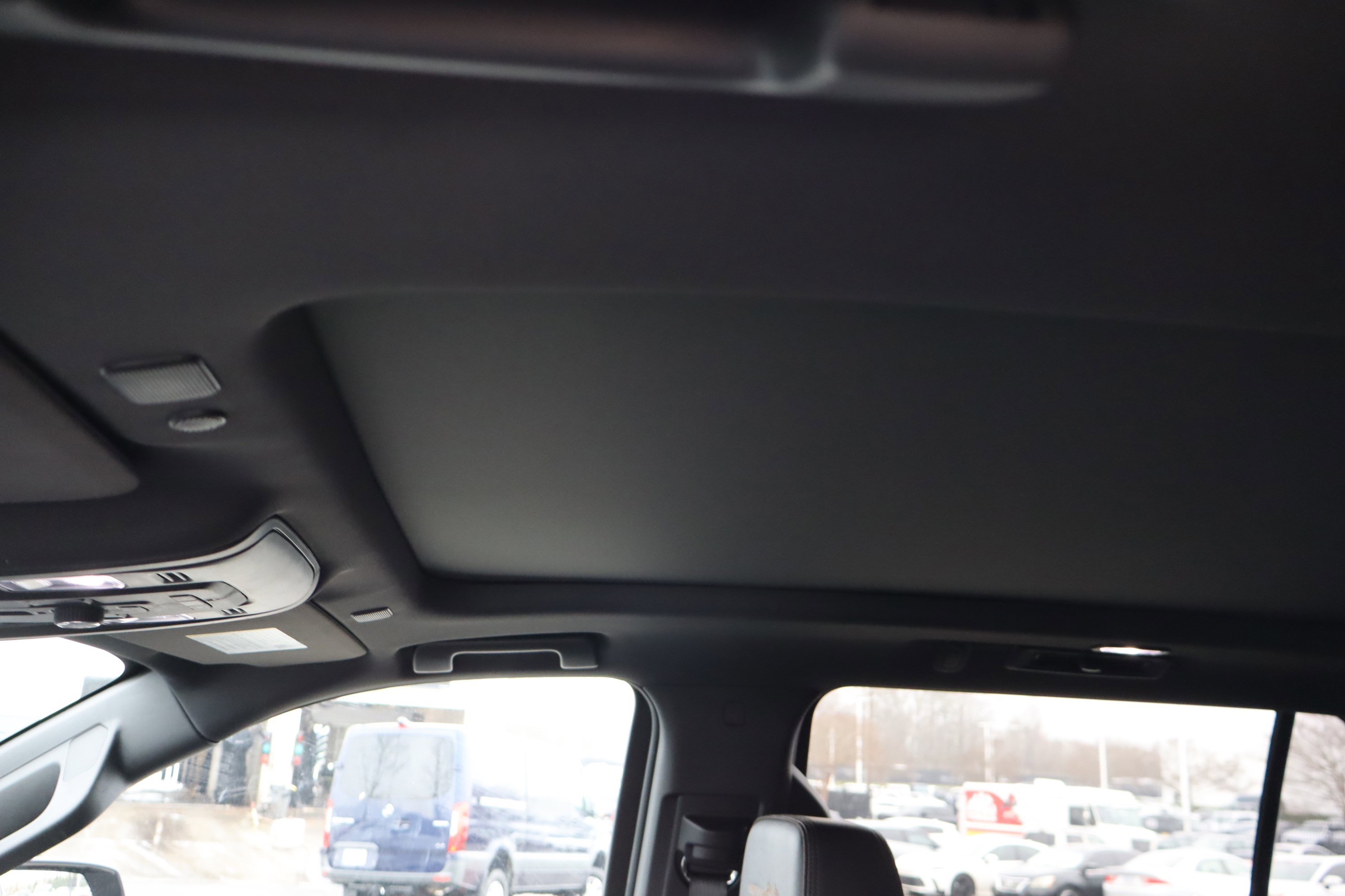 Certified 2024 Chevrolet Suburban High Country image 21