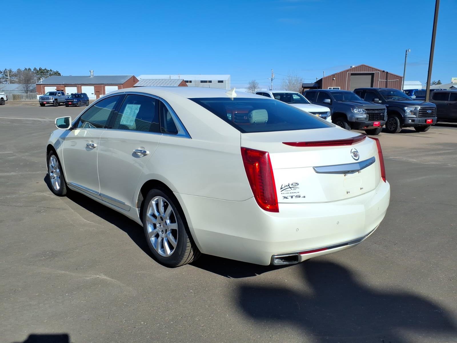 Used 2013 Cadillac XTS Premium w/ Driver Assist Package image 3