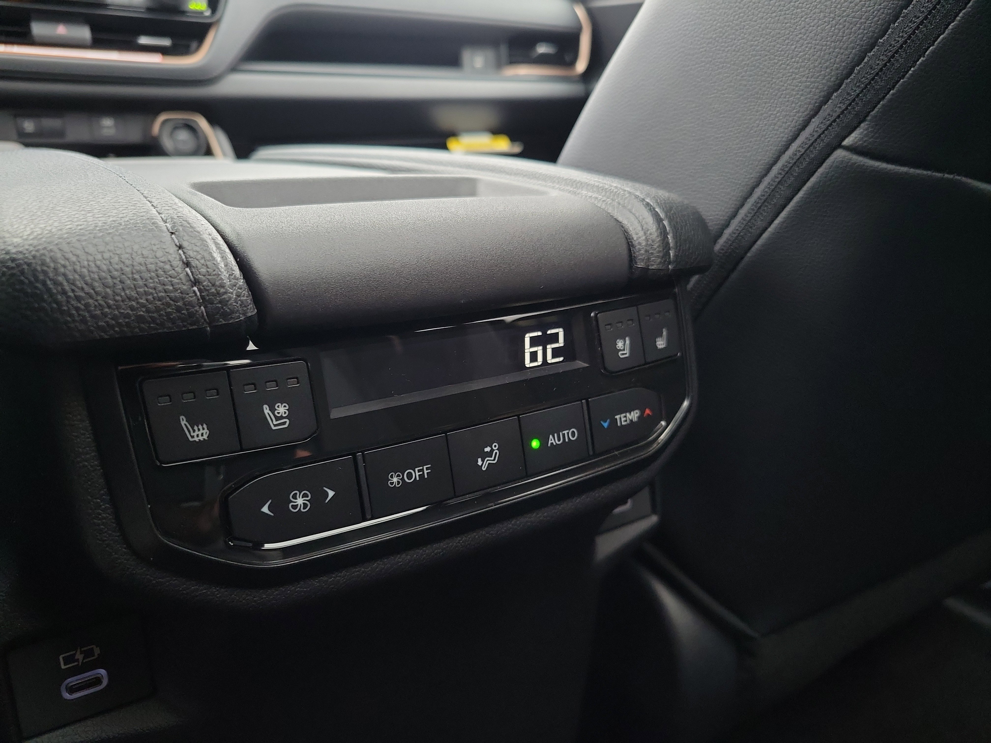 New 2026 Toyota Grand Highlander AWD Hybrid image 18