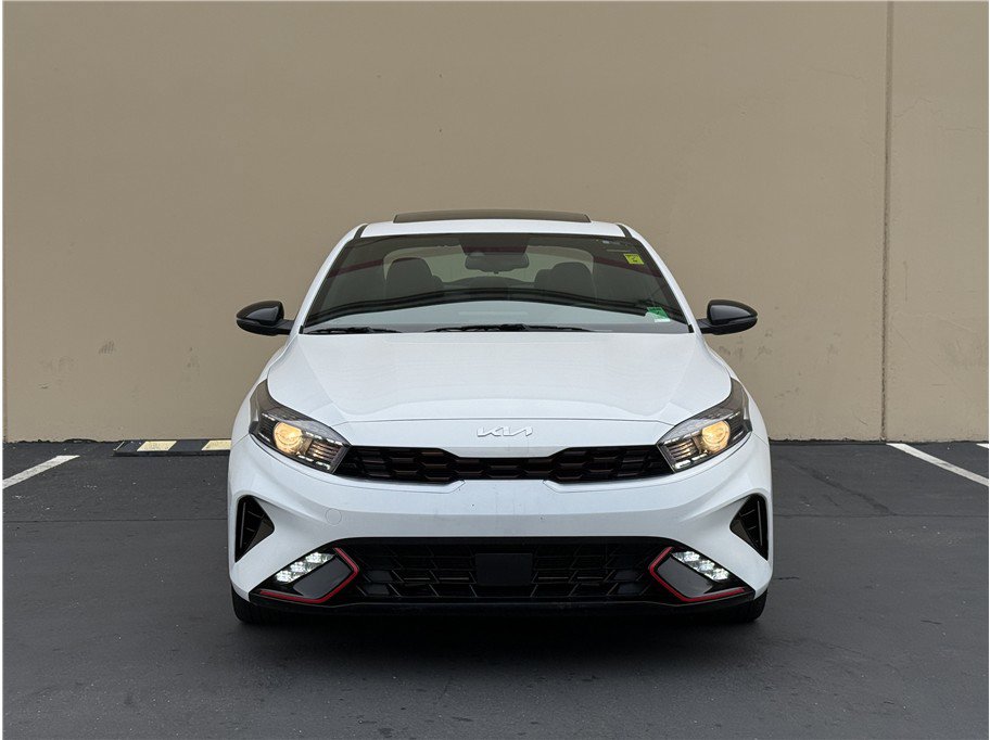 Used 2024 Kia Forte GT-Line w/ GT-Line Premium Package image 2