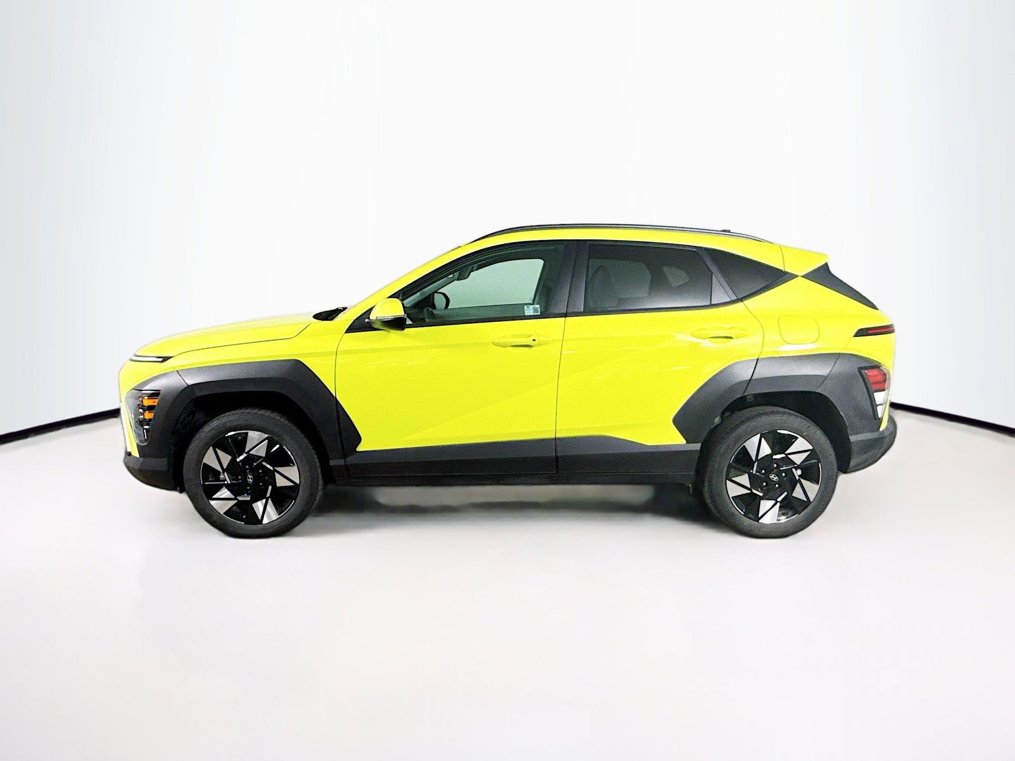 Used 2025 Hyundai Kona SEL image 7