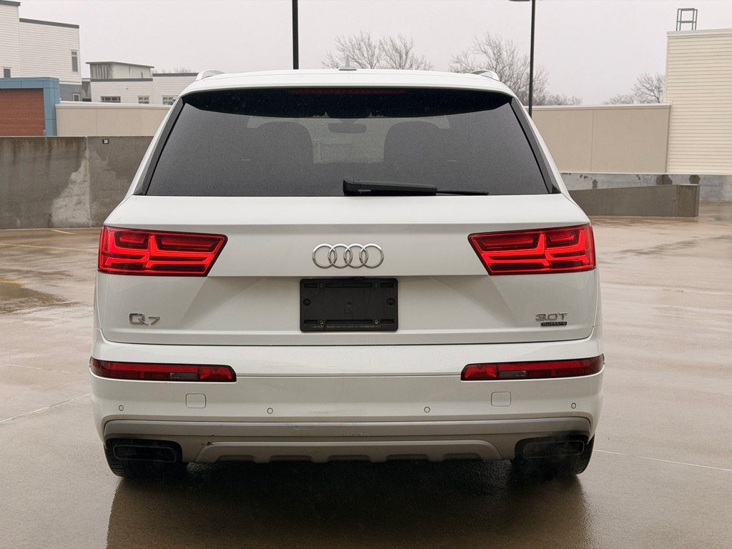 Used 2018 Audi Q7 3.0T Prestige AWD/4WD image 4