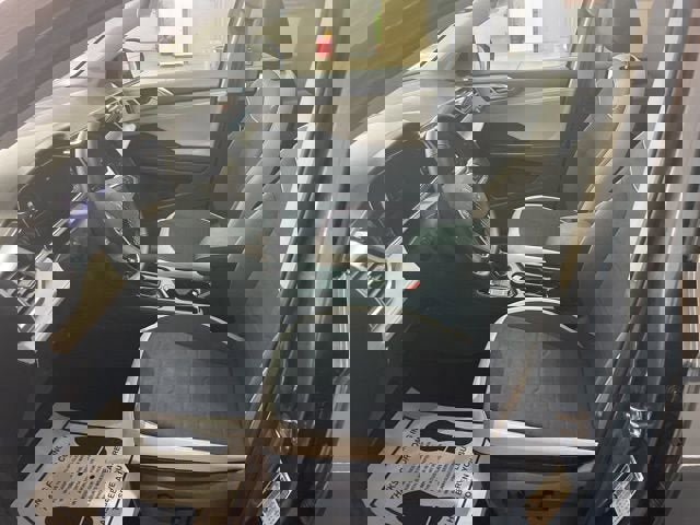 Certified 2025 Volkswagen Taos SE w/ Panoramic Sunroof Package image 14