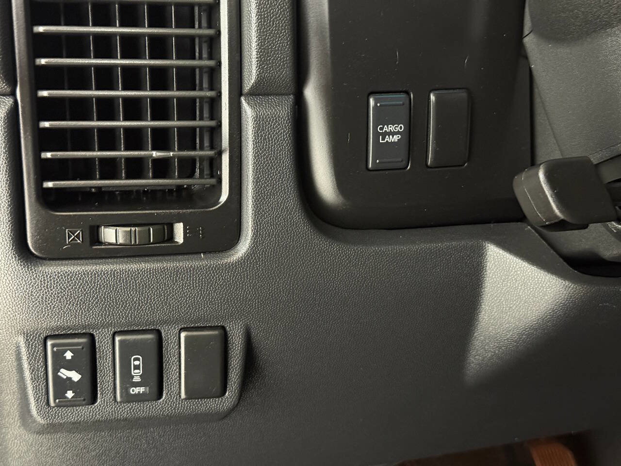 Used 2008 Nissan Titan LE AWD/4WD image 42