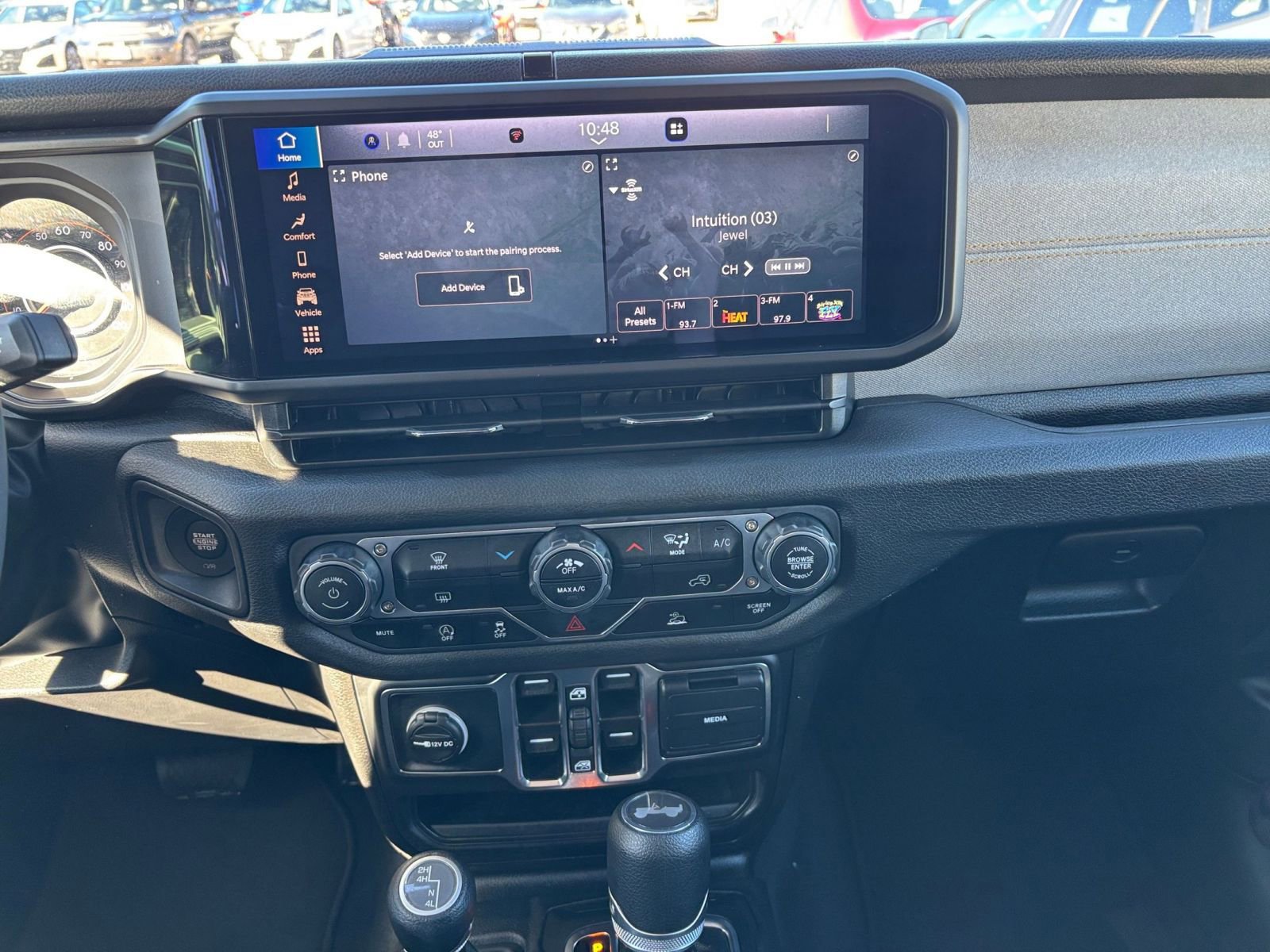 Used 2025 Jeep Wrangler Sport S image 17