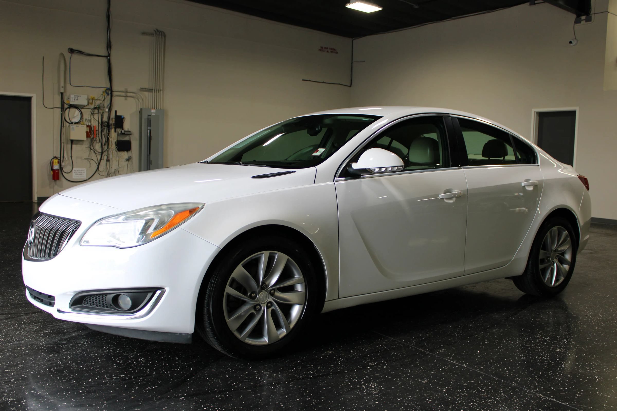 Used 2014 Buick Regal FWD image 6