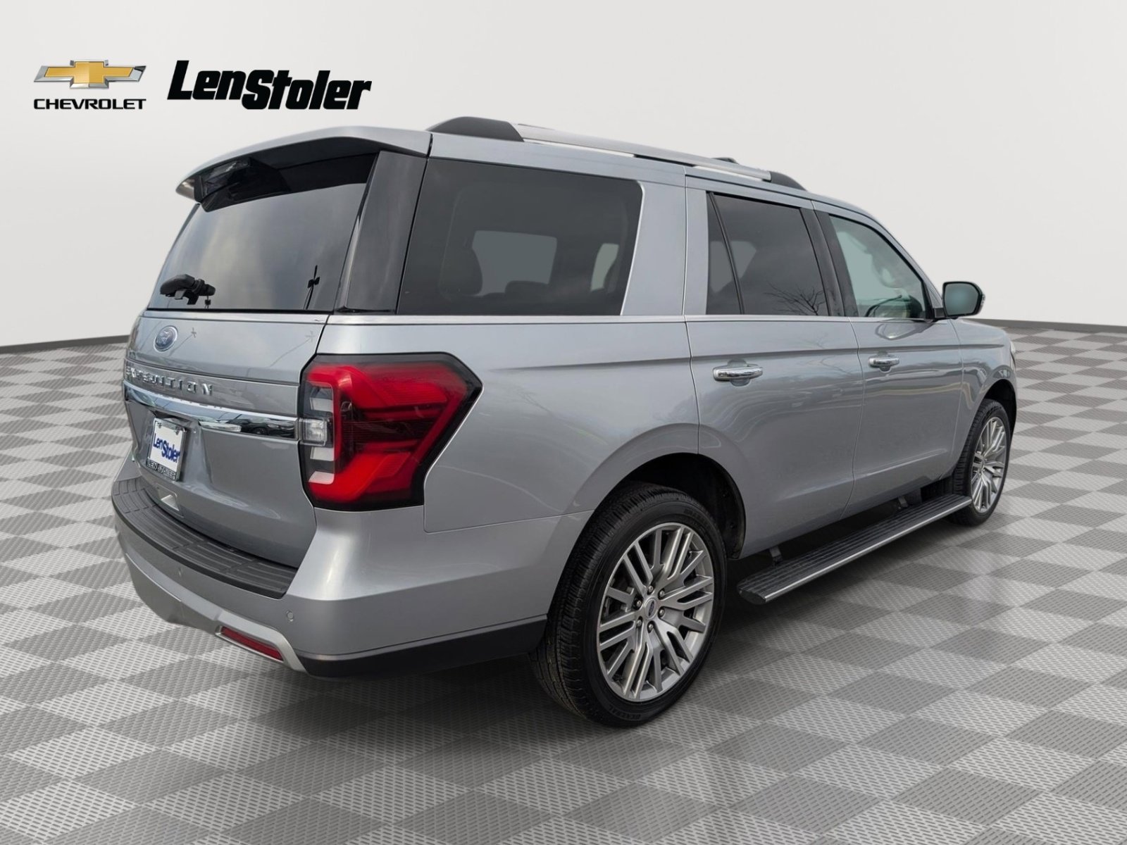 Used 2024 Ford Expedition Limited image 5