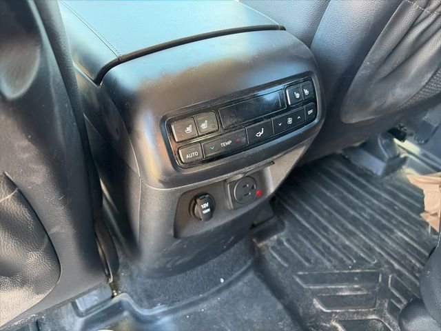 Used 2023 Hyundai Palisade Limited w/ Cargo Package image 9