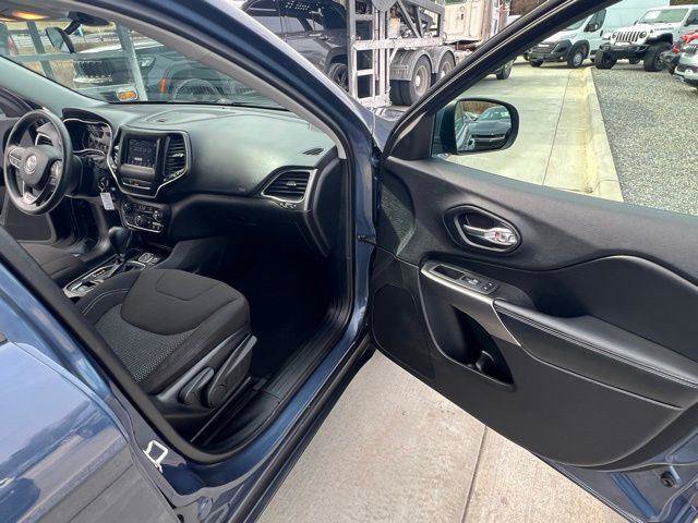 Used 2020 Jeep Cherokee Latitude image 29