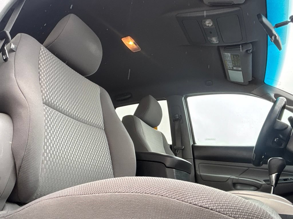 Used 2015 Toyota Tacoma PreRunner w/ SR5 Package RWD image 25