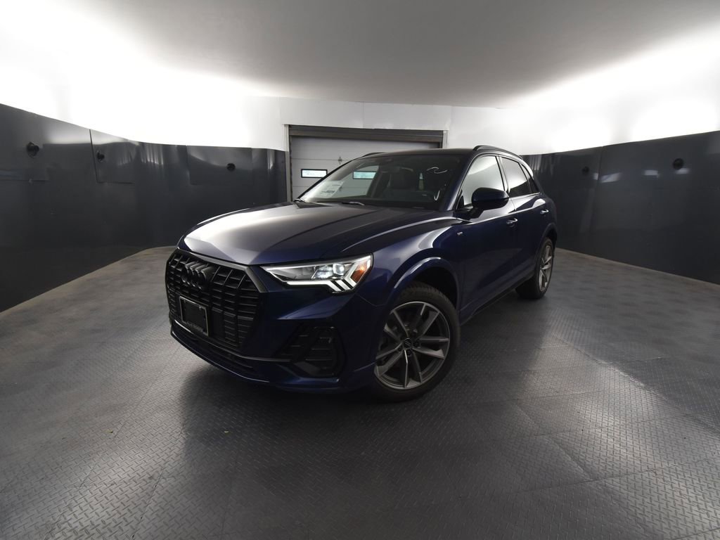 New 2025 Audi Q3 2.0T Premium image 1