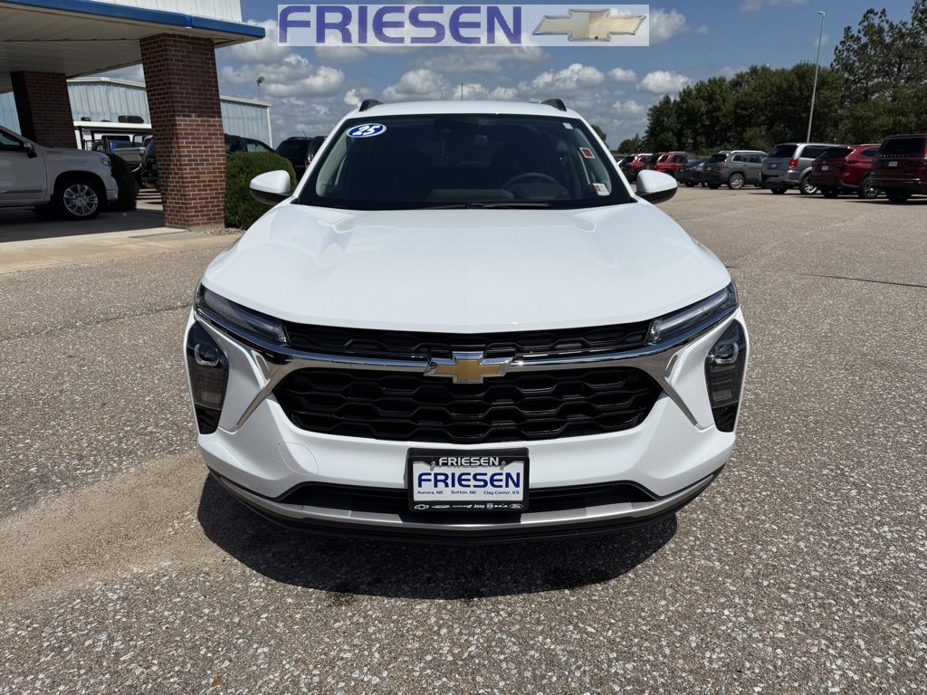 New 2025 Chevrolet Trax LT w/ Driver Confidence Package image 6