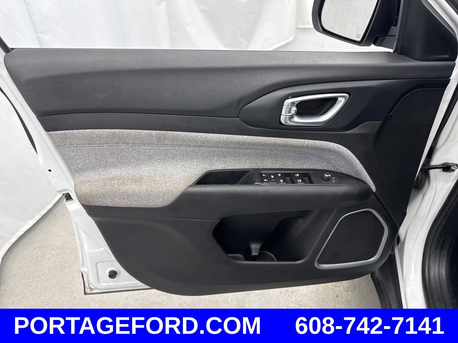 Used 2024 Jeep Compass Latitude AWD/4WD image 12