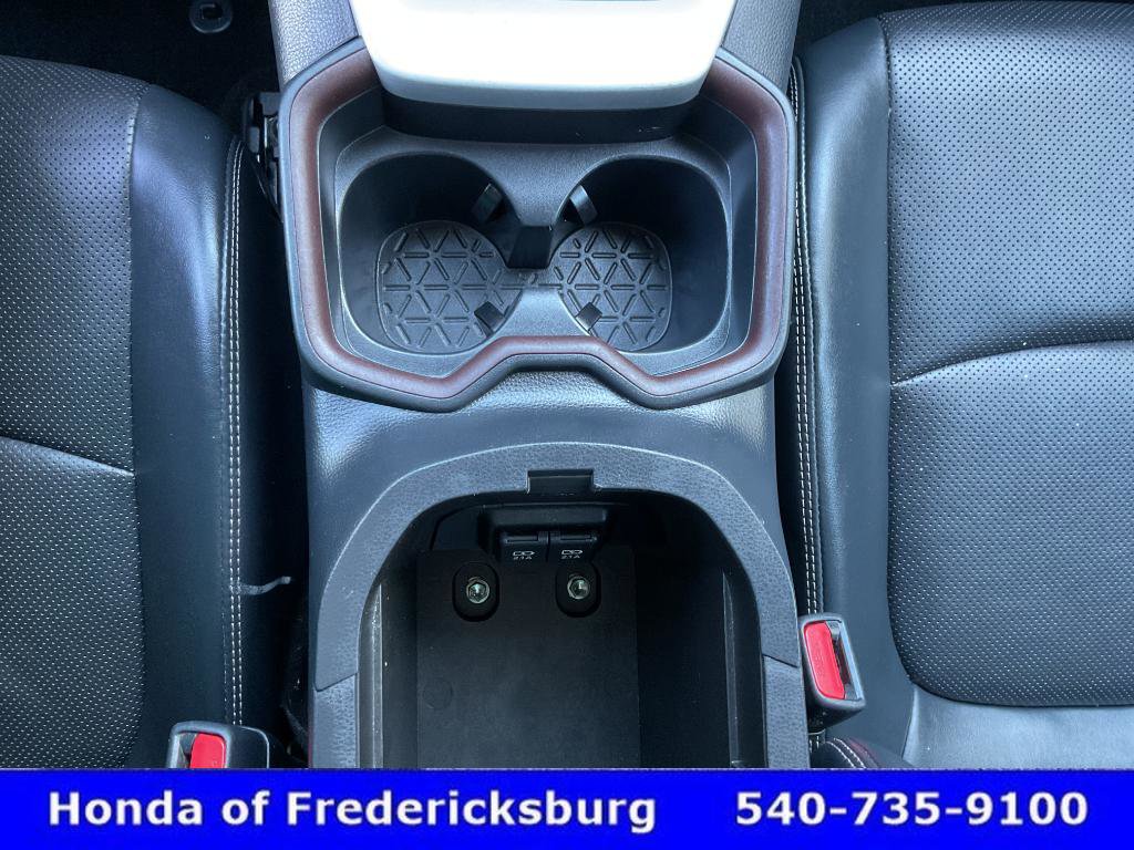 Used 2020 Toyota RAV4 Limited AWD/4WD image 41