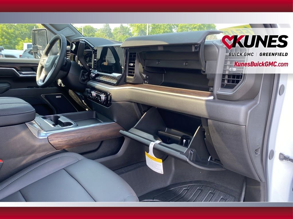 New 2025 GMC Sierra 3500 SLT w/ SLT Premium Package image 50
