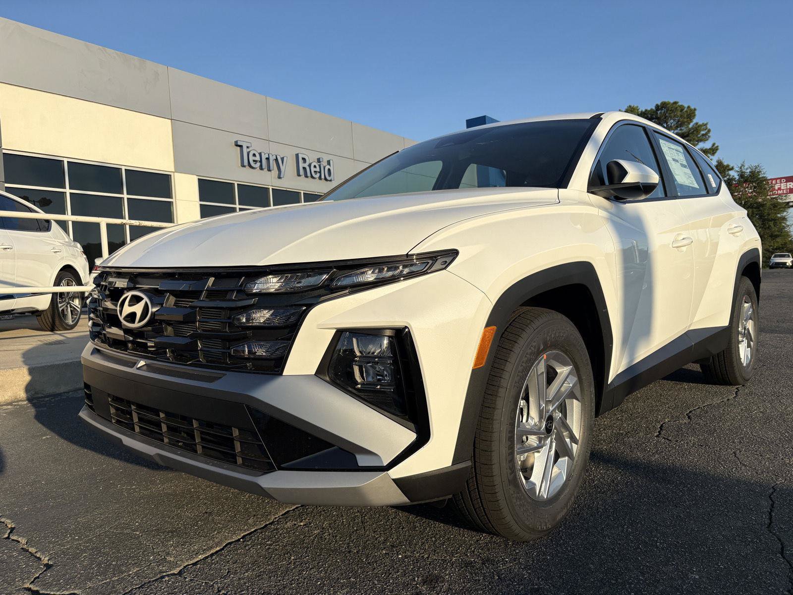 New 2026 Hyundai Tucson SE FWD image 1